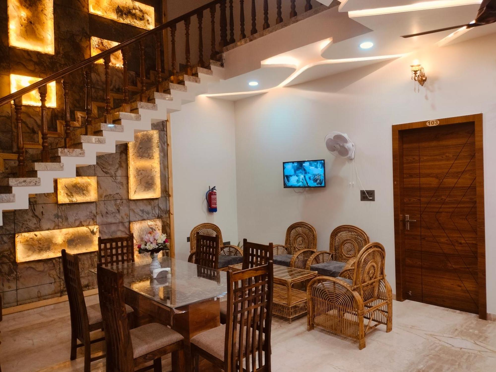 Amritam Palace A Luxury Ac Home Stay Ringas Экстерьер фото