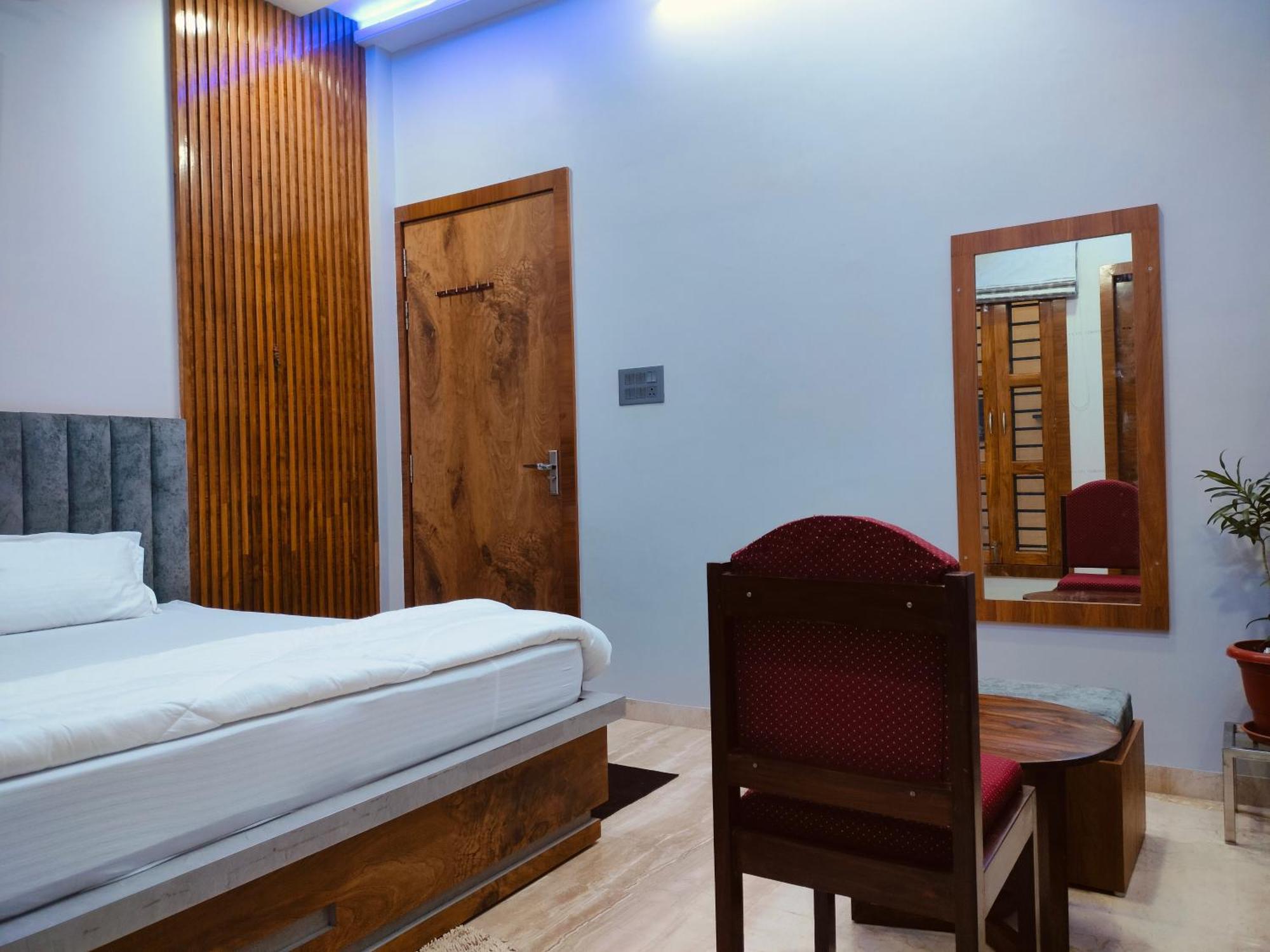 Amritam Palace A Luxury Ac Home Stay Ringas Экстерьер фото